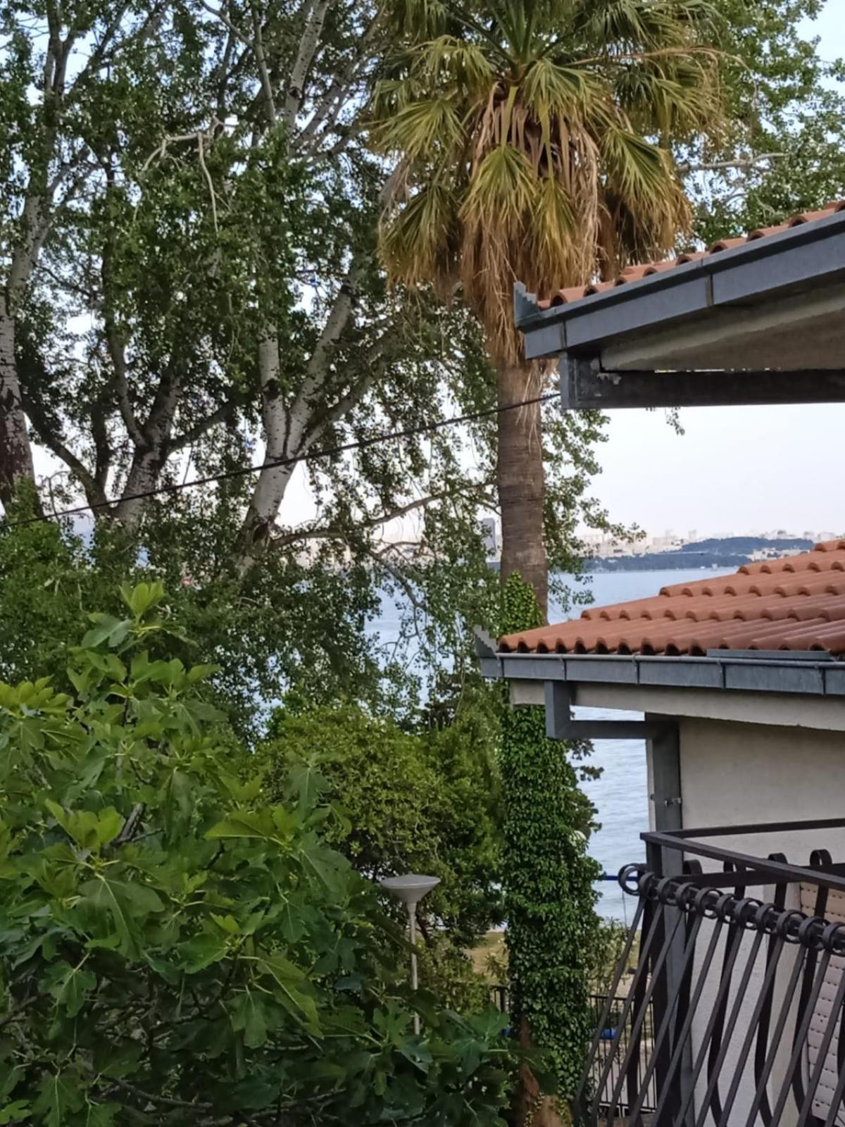 Pelivan Apartments Kaštela Exteriör bild
