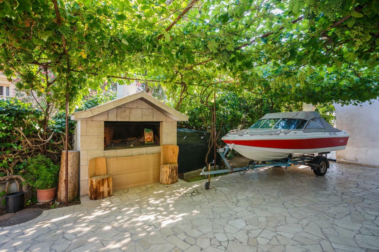 Pelivan Apartments Kaštela Exteriör bild