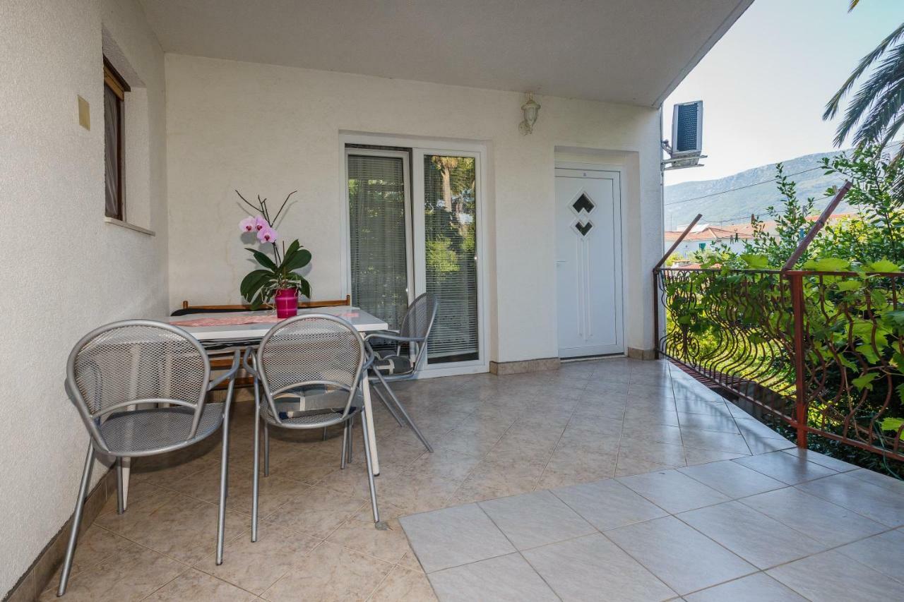 Pelivan Apartments Kaštela Exteriör bild